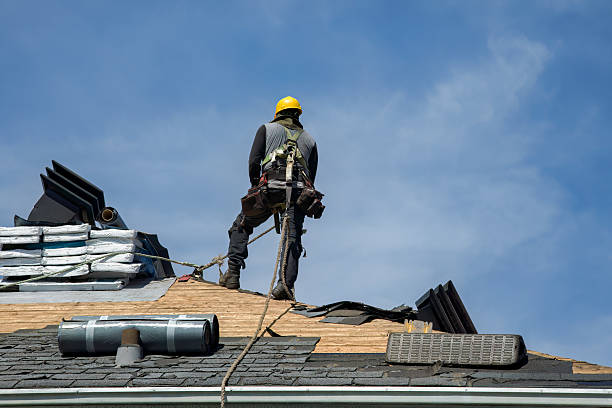 Professional Gutter Installation technician working in Maybeury, WV